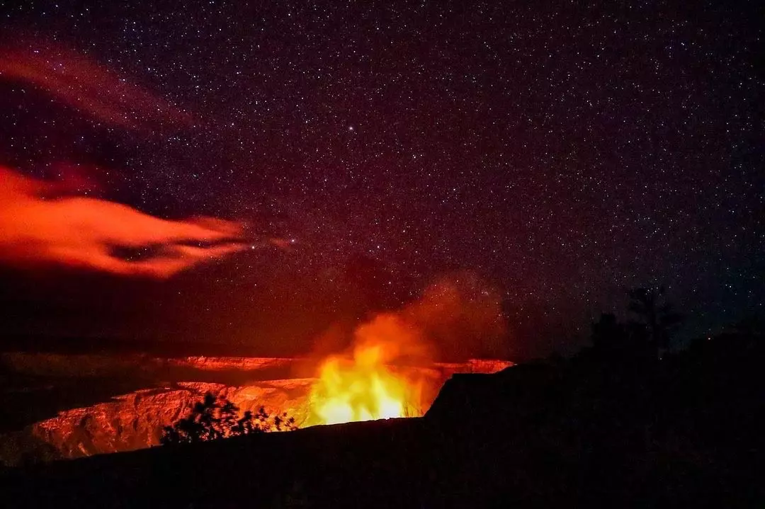 キラウエア火山　夜景