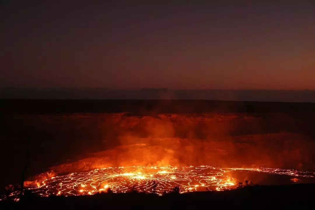 灼熱の大地、キラウエア火山へ。見どころと訪れる際の注意点まとめ