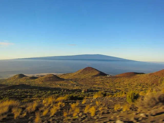 ハワイの巨大火山、マウナロア山。基本情報から見る魅力とは