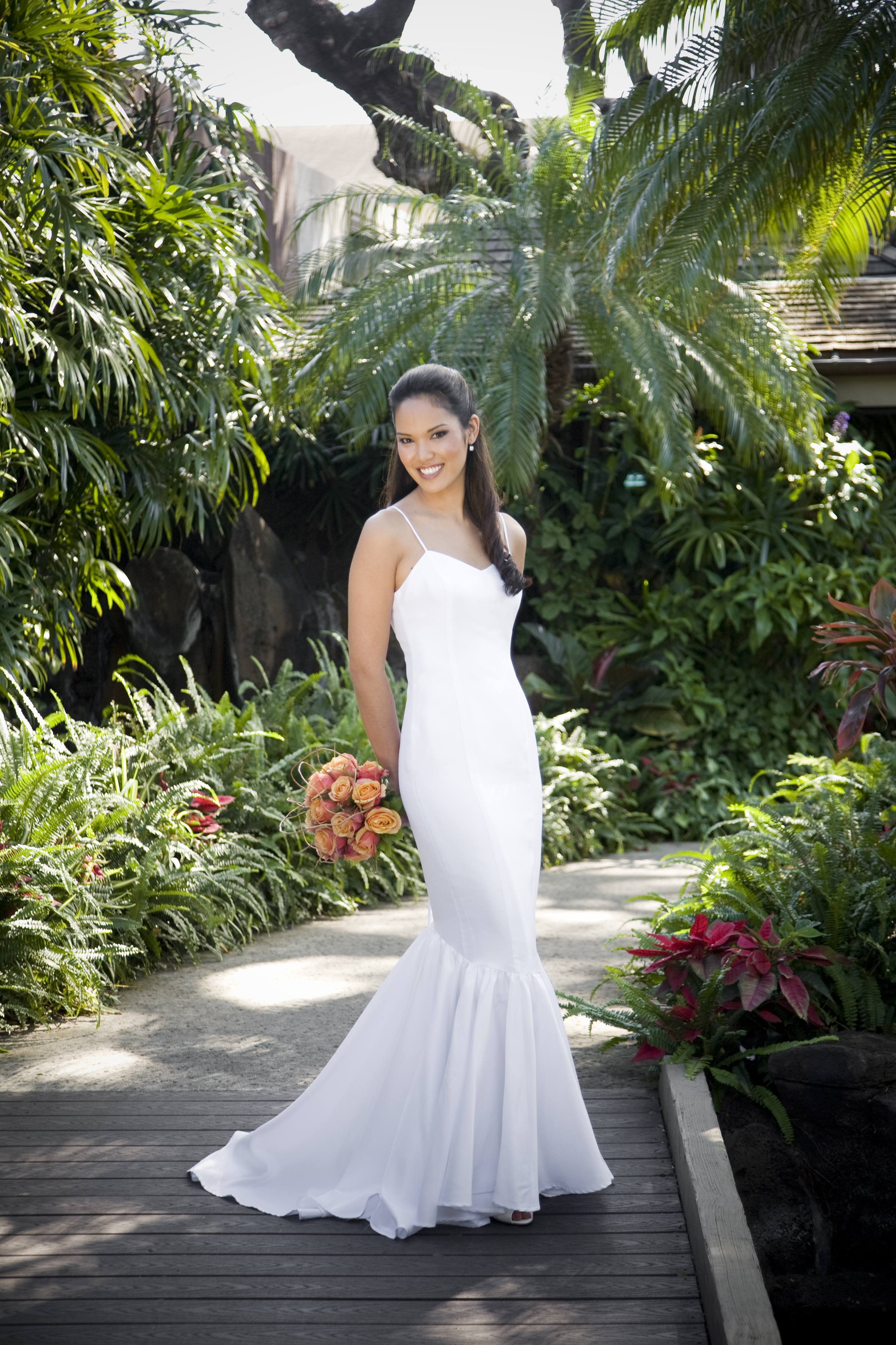 【ハワイ製 フラダンス衣装】ホワイト Princess Kaiulani ドレス Princess Kaiulani Fashions（プリンセスカイウラニファッション） の